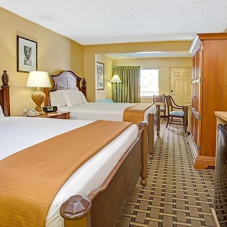 Travelodge Suites By Wyndham Kissimmee Orange Exterior photo